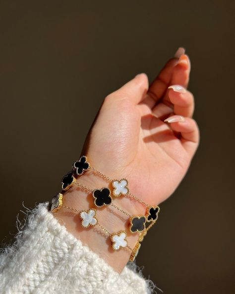 Reversible Clover Charm Bracelet
