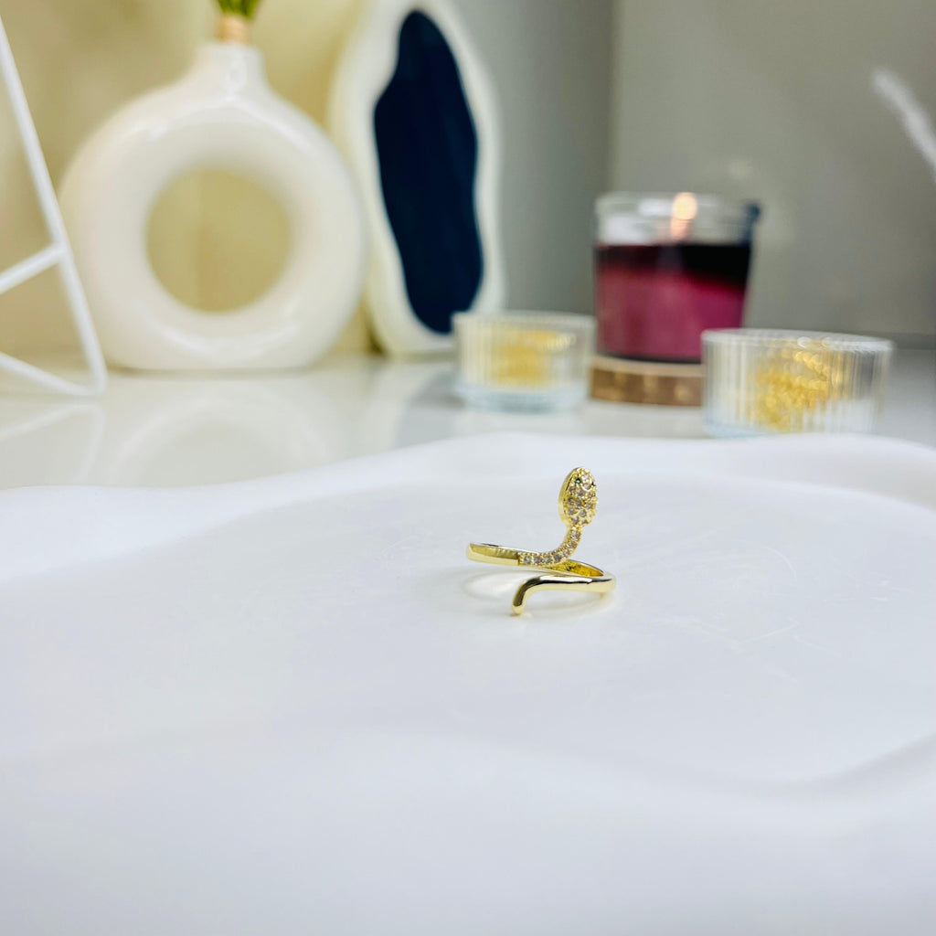 Snake Wave Gold Ring