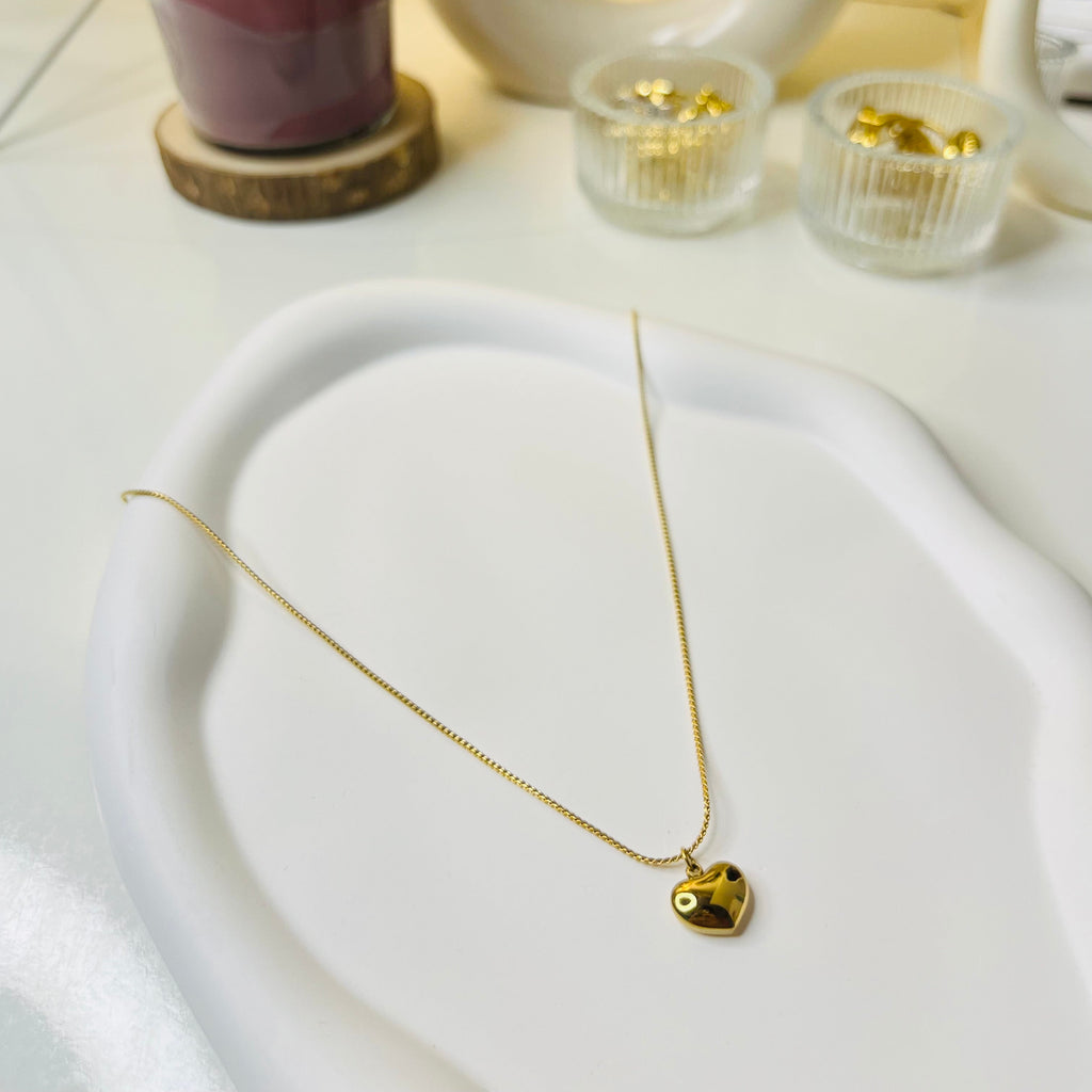 Eterna Heart Gold Pendant
