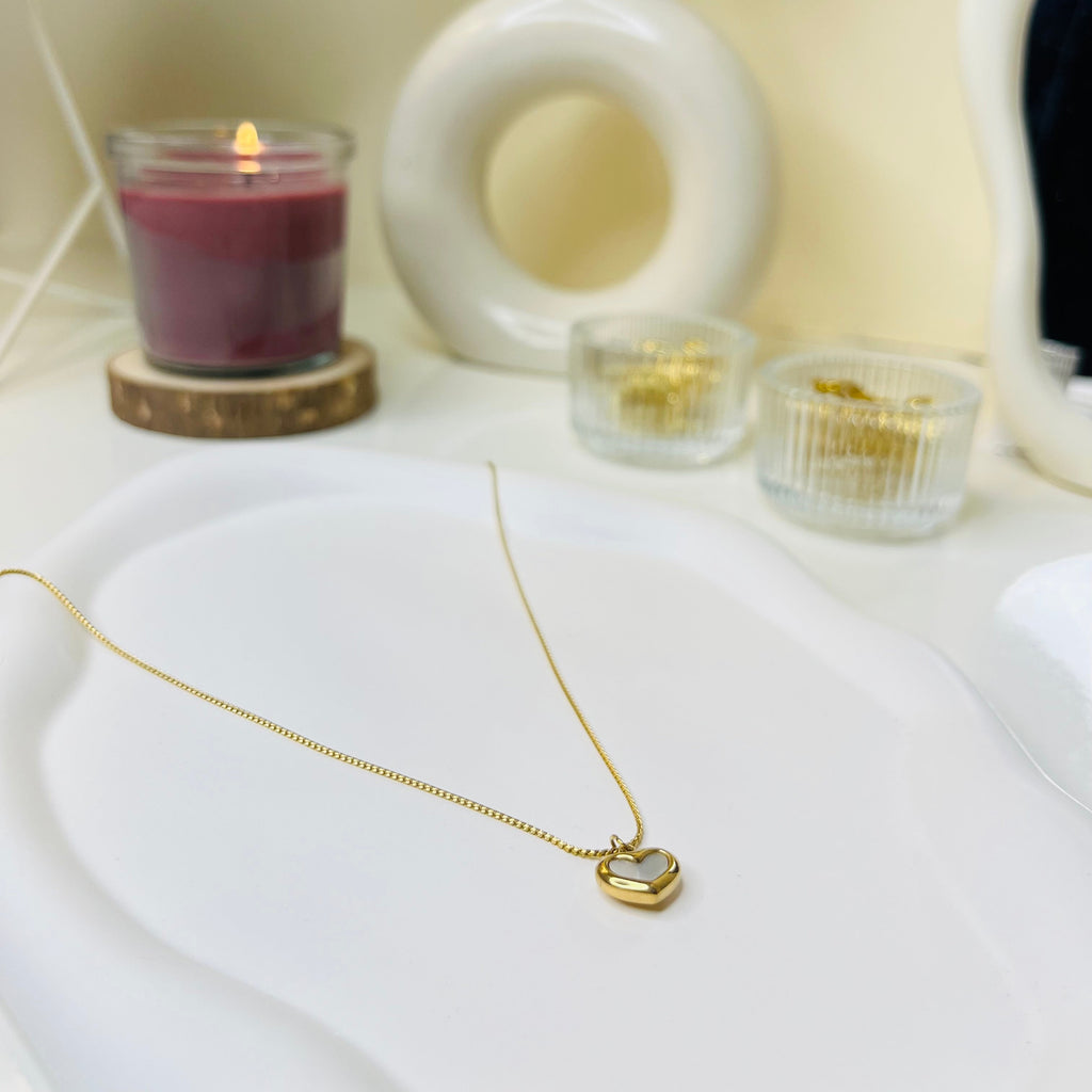 Eterna Heart Gold Pendant