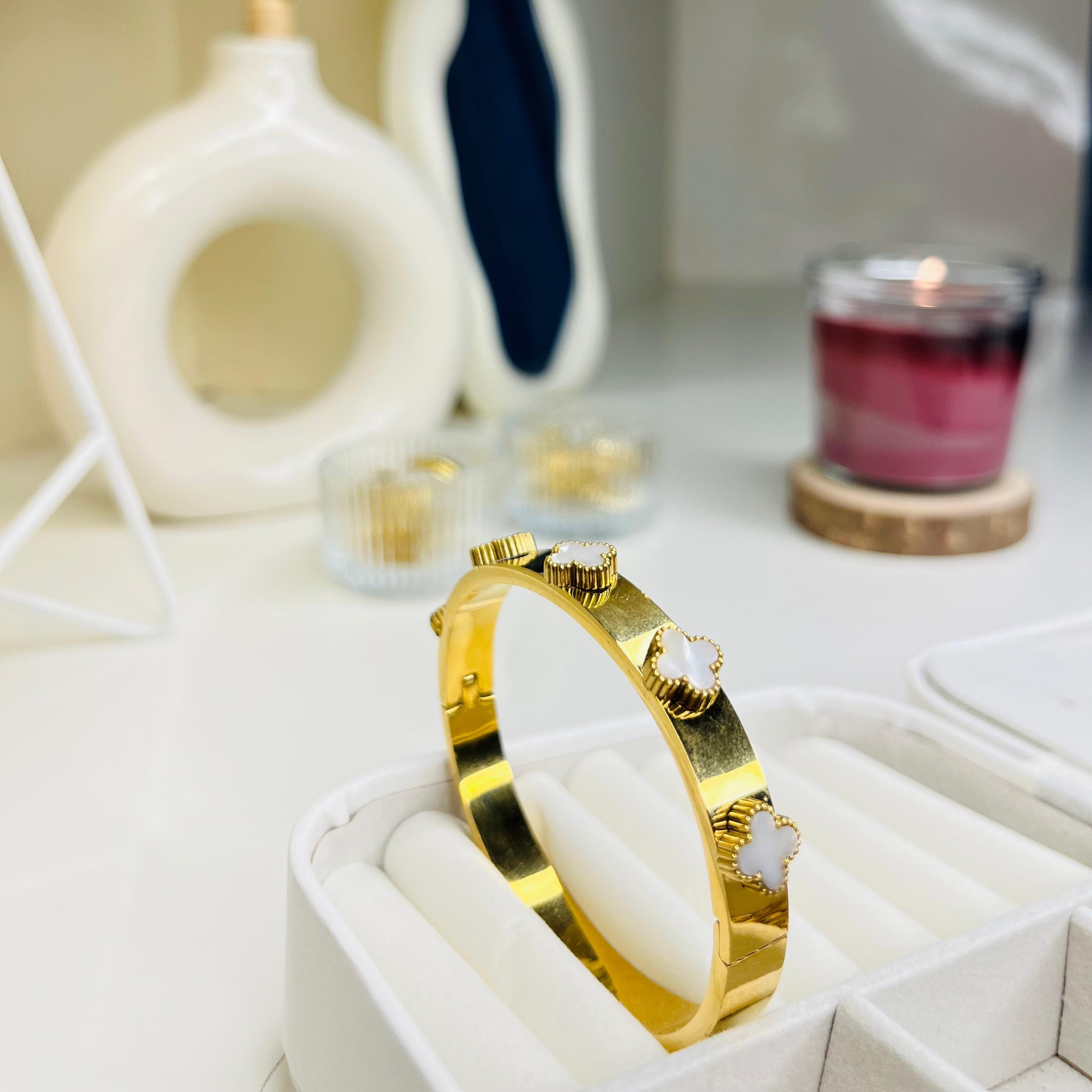 Clover Pearl Gold Kada