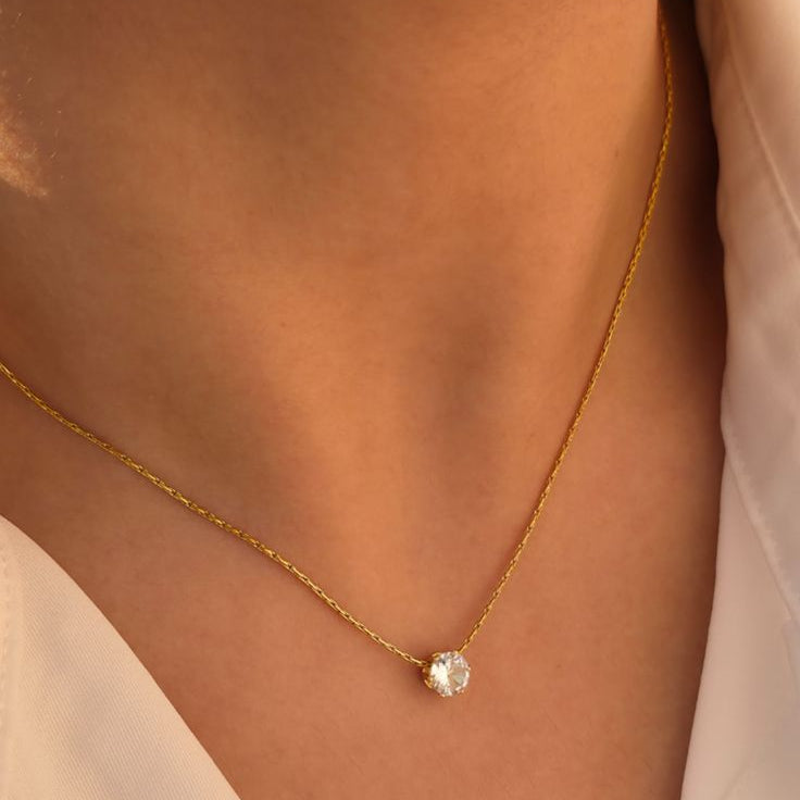 Dainty Solitaire Pendant Necklace